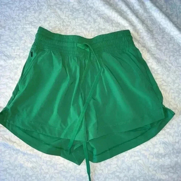NWT Abercrombie YPB MotionTEK Bright Green High-rise Lined Athletic Shorts SZ XS - Picture 4 of 7